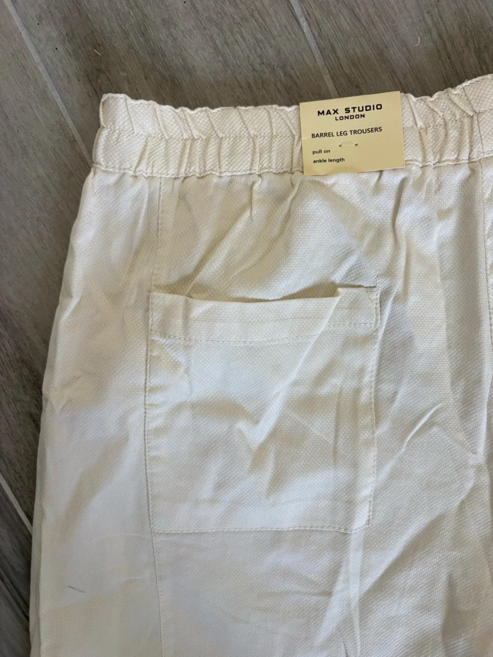 NWT Max Studio London Barrel Leg Trousers - Ecru Cream - Size XL - 100% Cotton